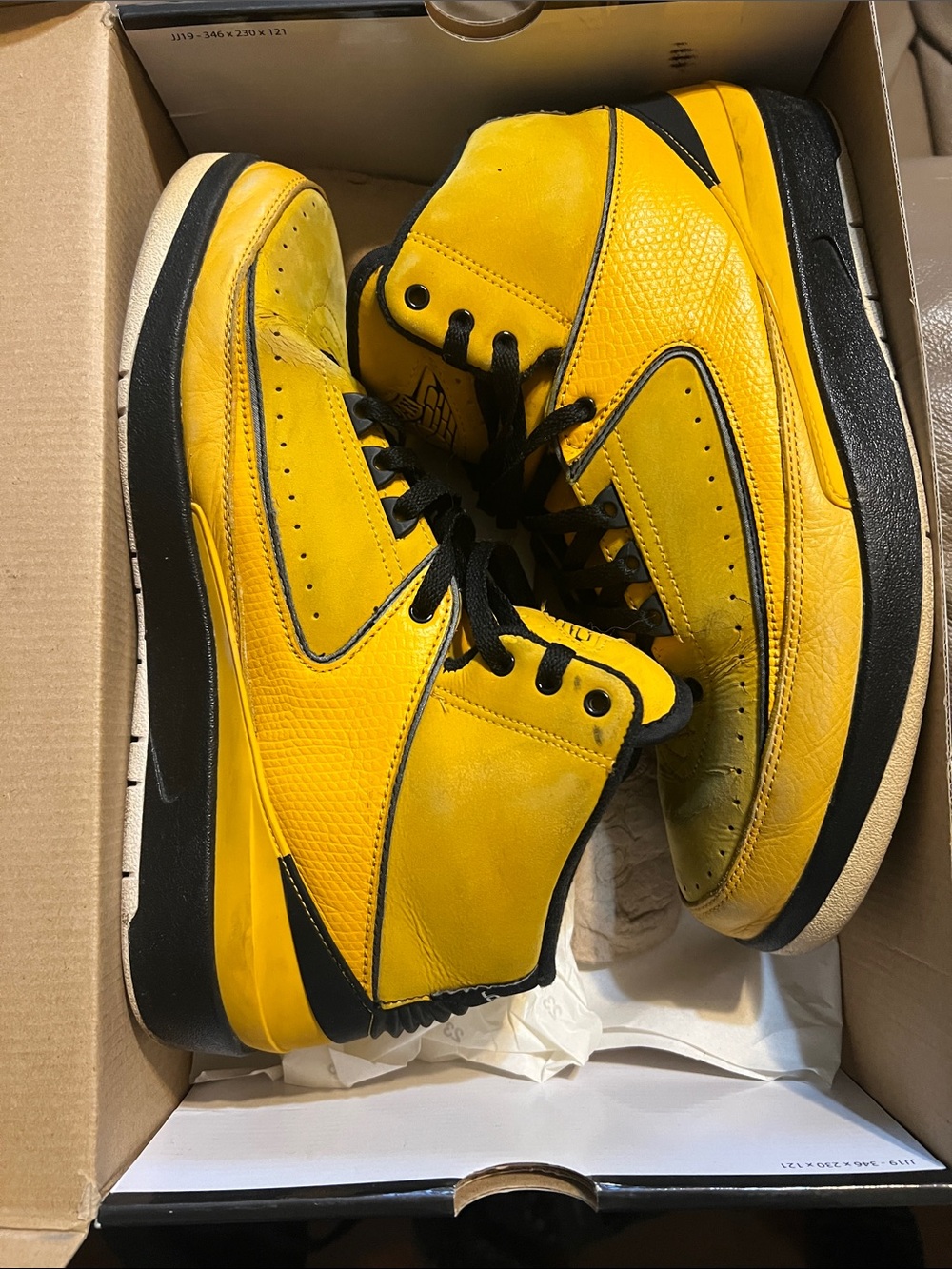 Jordan Men's Yellow and Black High-Top Sneakers